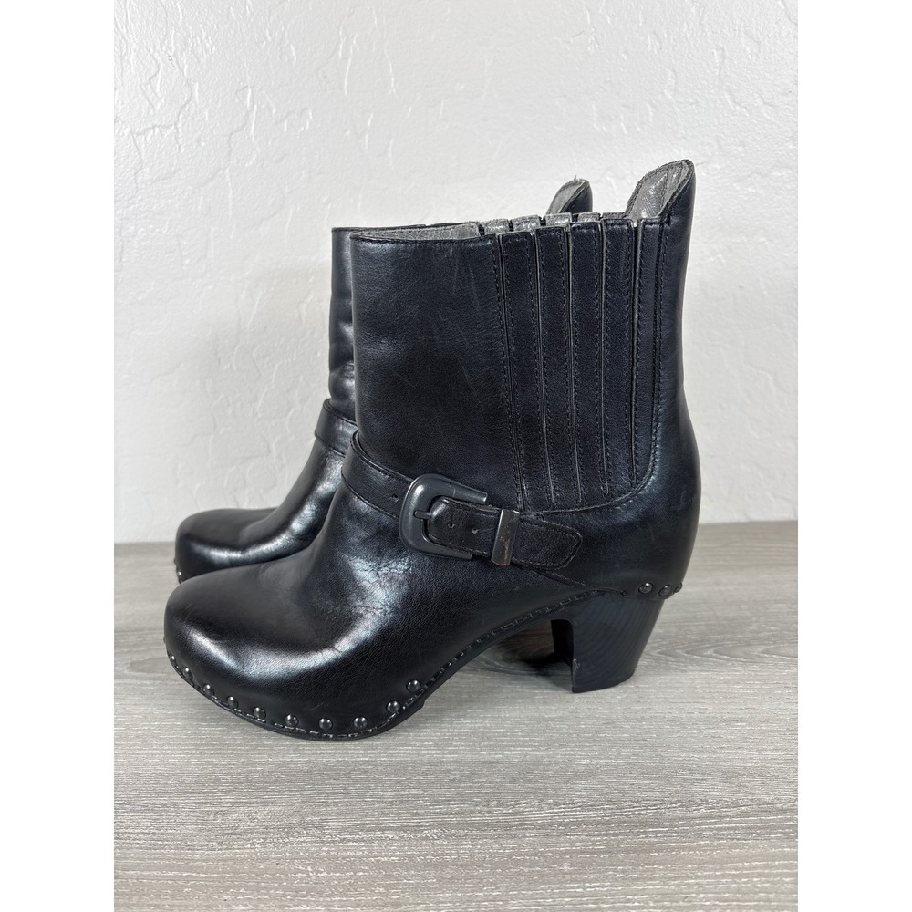 Dansko Black Leather Clog Ankle Boots Buckle Studded Block Heel Size 39 - Picture 2 of 8
